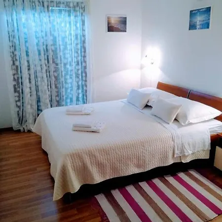 Apartman Apartment *
