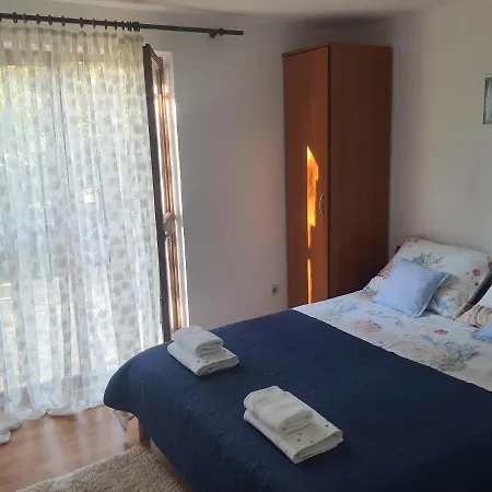公寓 Apartman